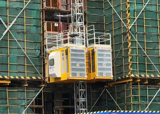 Rack Pinion Safe And Durable 2000Kg Payload Capacity Material Elevator Lifts